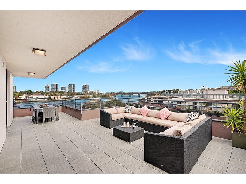 2121/20 Porter Street, Ryde NSW 2112