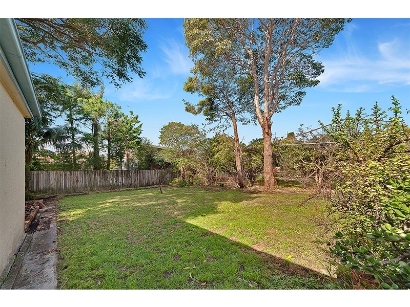 197 Eastern Valley Way, Middle Cove NSW 2068