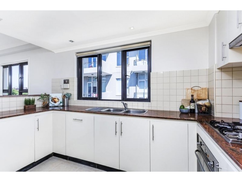 15/143 Bowden Street, Meadowbank NSW 2114