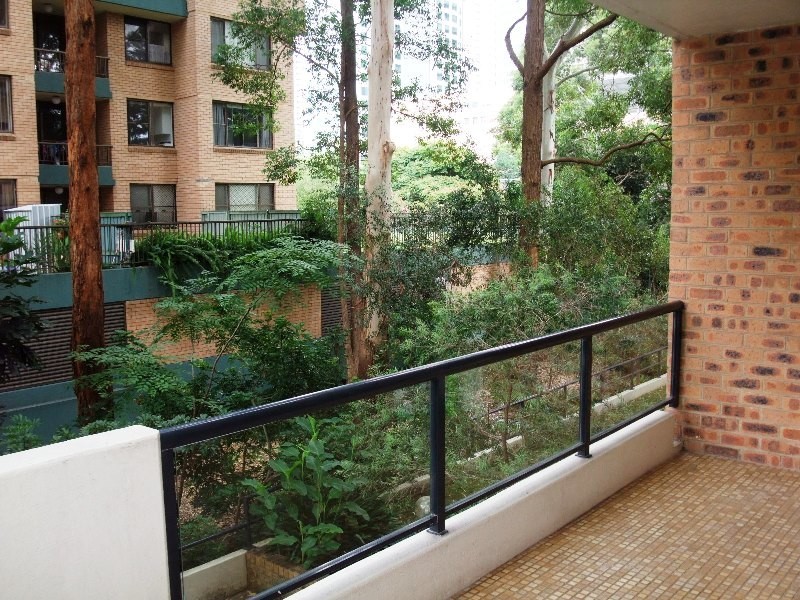 16/2 Parkside Lane, Chatswood NSW 2067