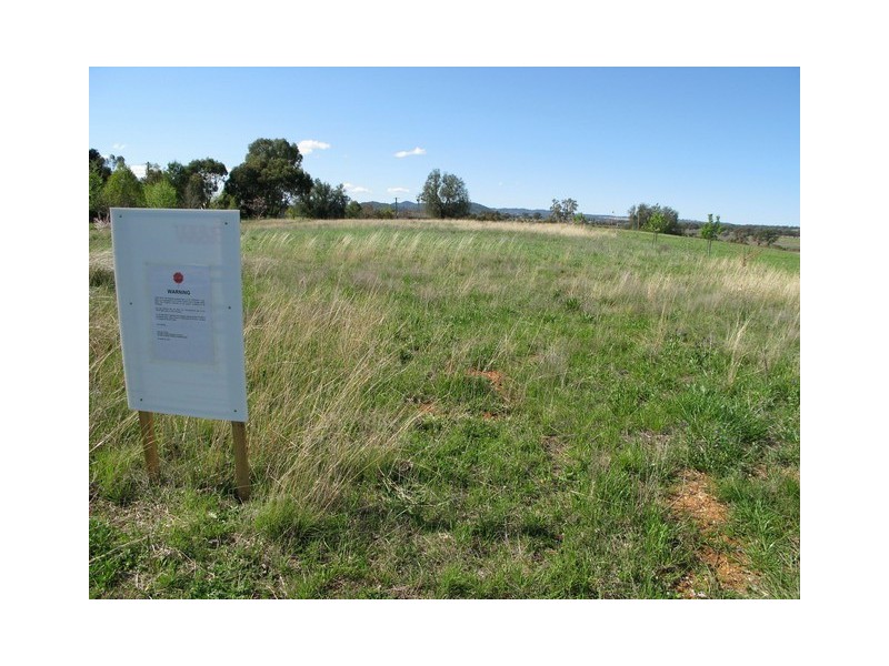 57 Robert Hoddle Grove, Mudgee NSW 2850