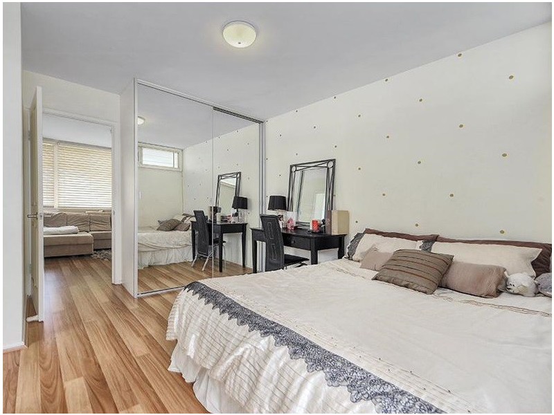 1/88 Isaac Street, Spring Hill QLD 4000