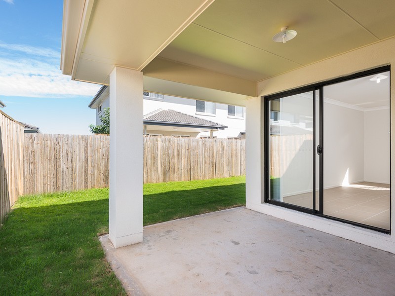 18 Champion Crescent, Griffin QLD 4503