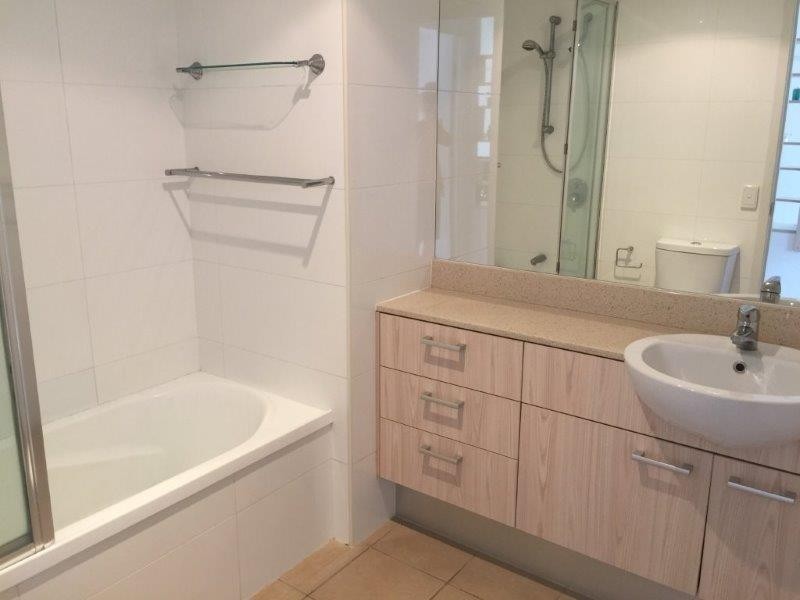 102/51 Hope Street, Spring Hill QLD 4000