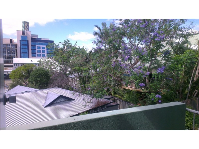 3/137 Gregory Tce, Spring Hill QLD 4000
