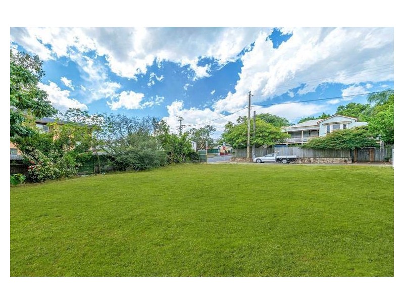 27 Lever Street, Albion QLD 4010