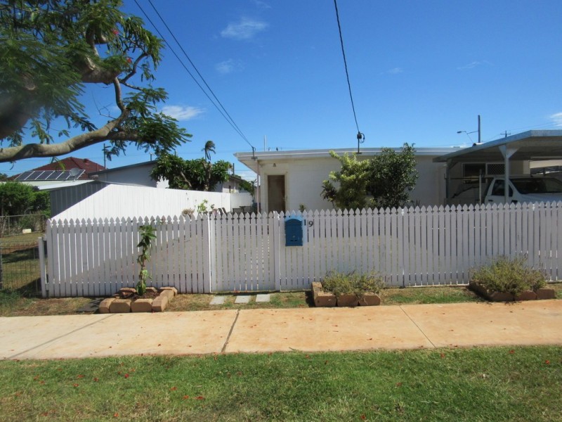 19 Dunns Terrace, Scarborough QLD 4020