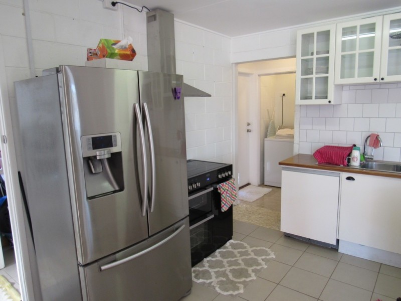 19 Dunns Terrace, Scarborough QLD 4020