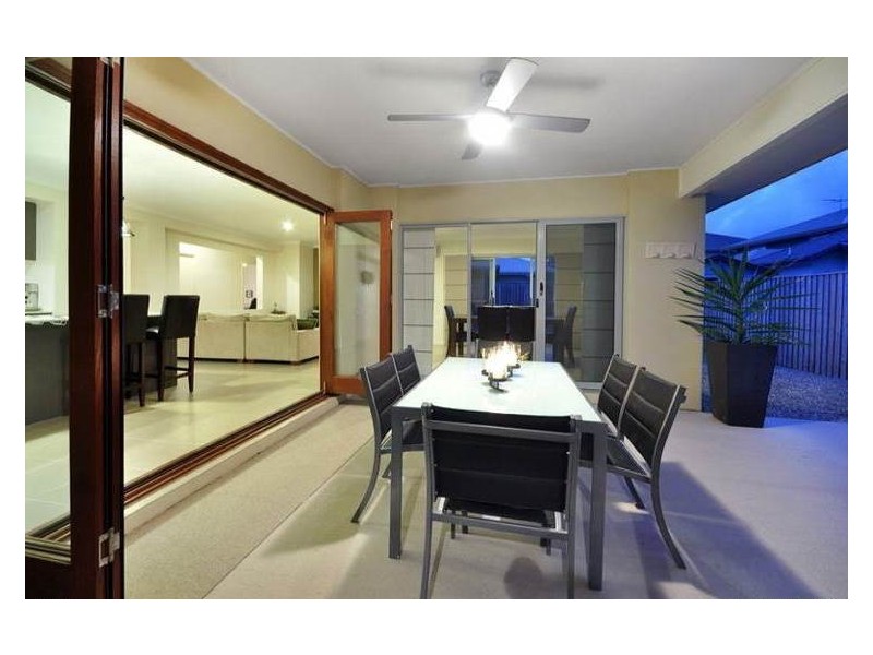 Eatons Hill QLD 4037