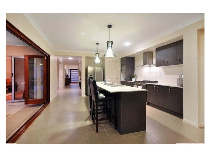 Eatons Hill QLD 4037