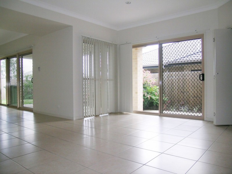 North Lakes QLD 4509