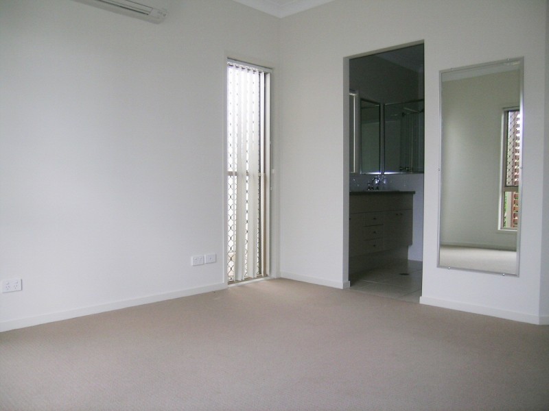 North Lakes QLD 4509