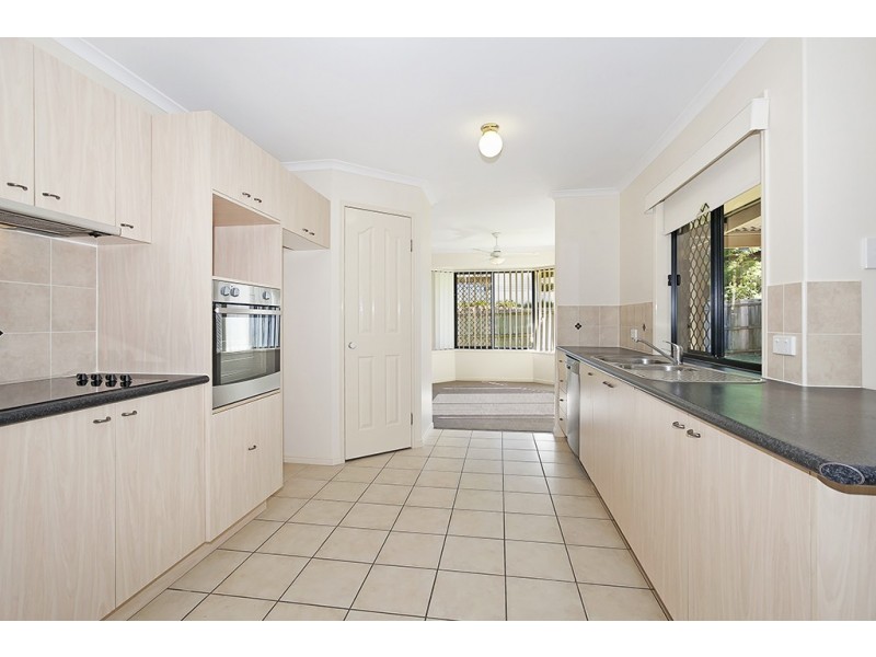 14 Altissimo Court, Eatons Hill QLD 4037