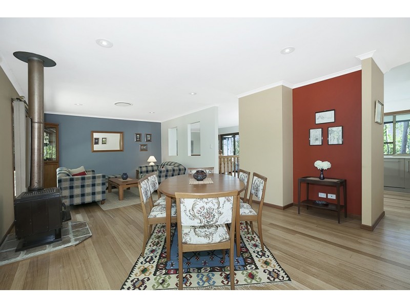 23 Fitzgerald Court, Clear Mountain QLD 4500