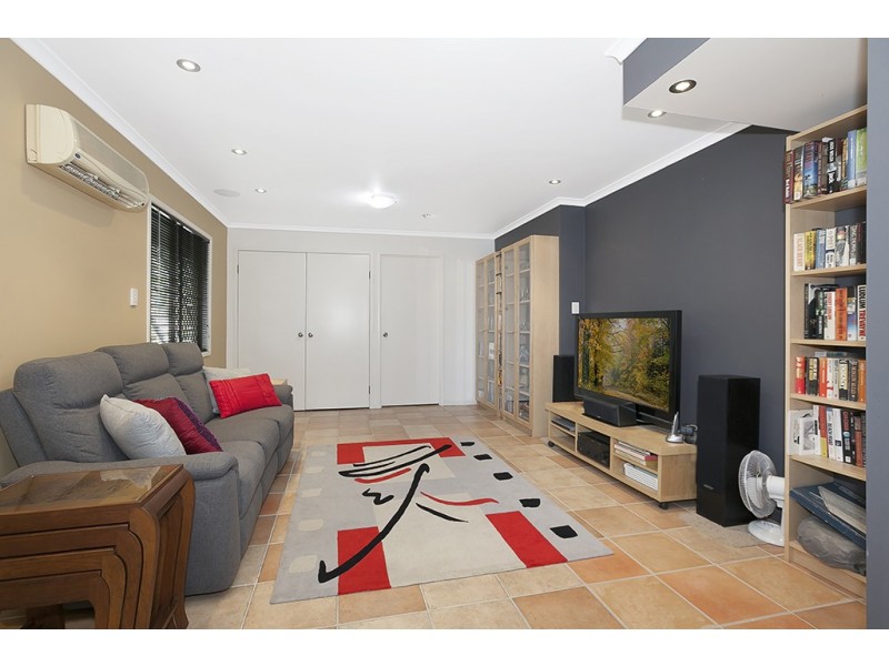 23 Fitzgerald Court, Clear Mountain QLD 4500