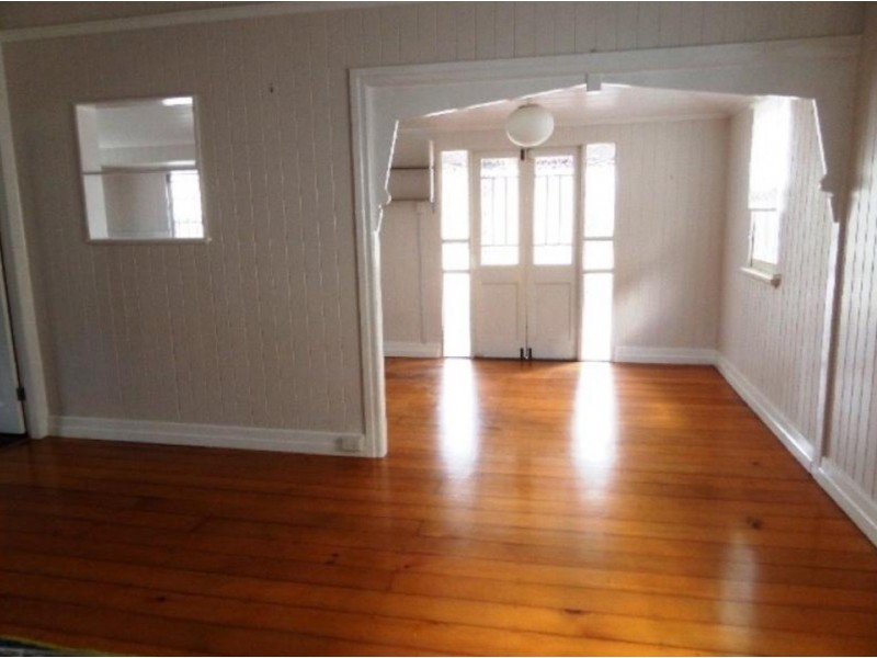 13 Grafton Street, Windsor QLD 4030