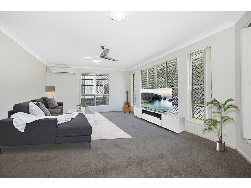 7 Lowai Court, Albany Creek QLD 4035