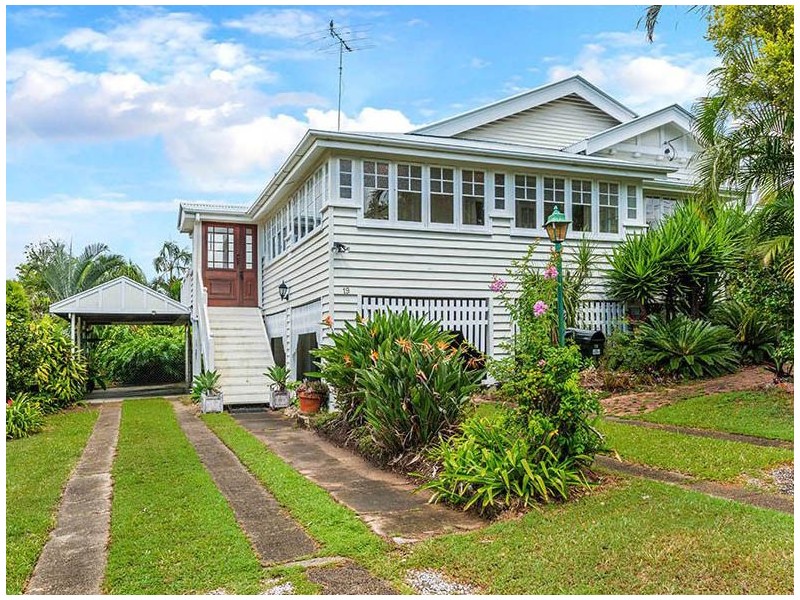 19 Annie Street, Windsor QLD 4030