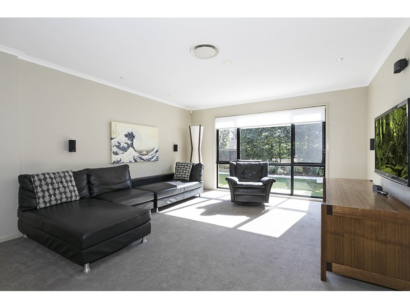 27 Kurrajong Place, Bridgeman Downs QLD 4035