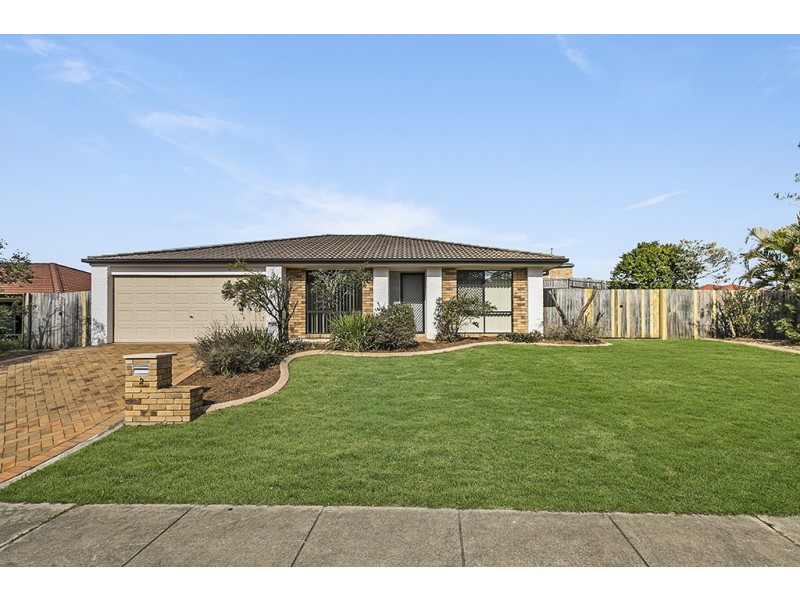 2 Bunyaville Close, Arana Hills QLD 4054