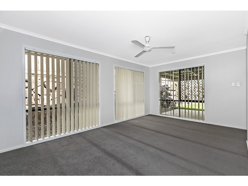 2 Bunyaville Close, Arana Hills QLD 4054