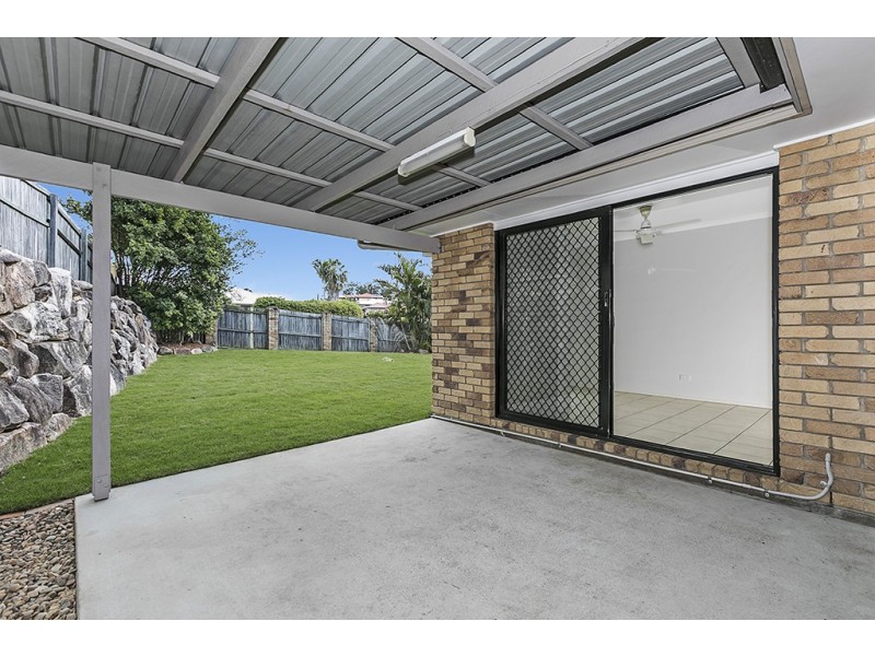 2 Bunyaville Close, Arana Hills QLD 4054