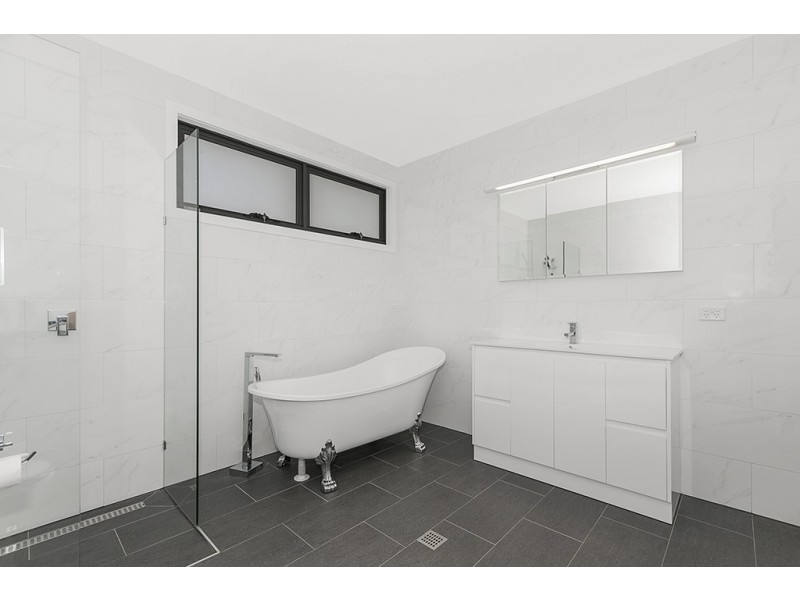 14 Whish Street, Windsor QLD 4030