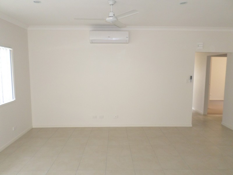 Deebing Heights QLD 4306