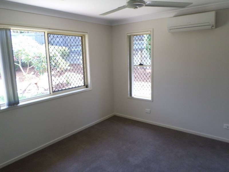 Flinders View QLD 4305