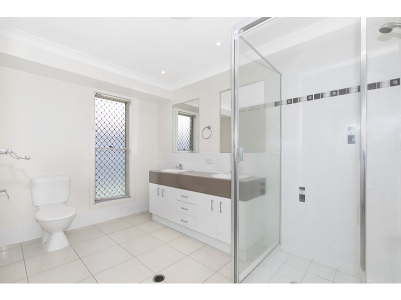 Eatons Hill QLD 4037