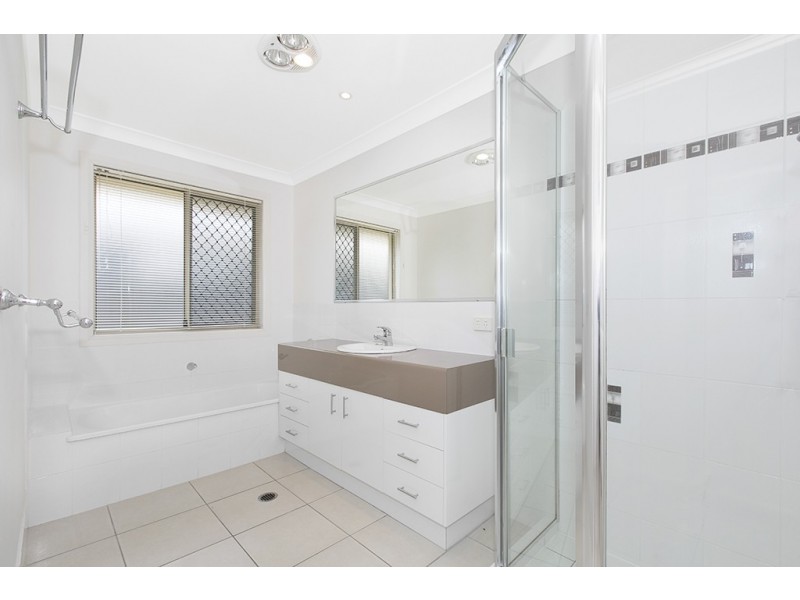 Eatons Hill QLD 4037