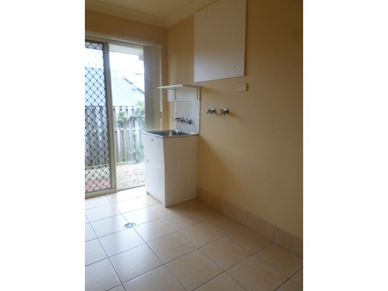 Pacific Pines QLD 4211