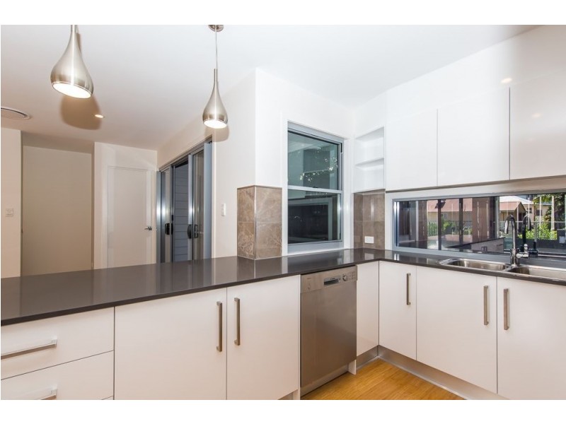 2/34 Fleming Rd, Herston QLD 4006