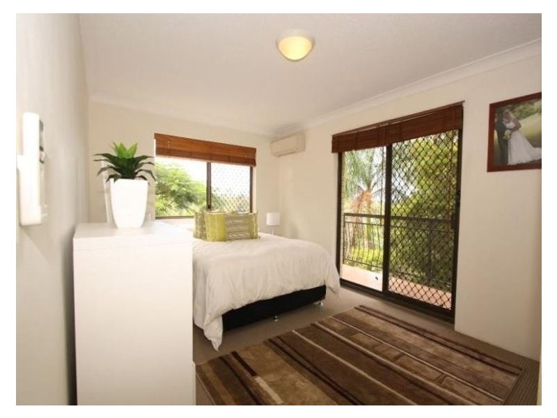 2/25 Scott Rd, Herston QLD 4006
