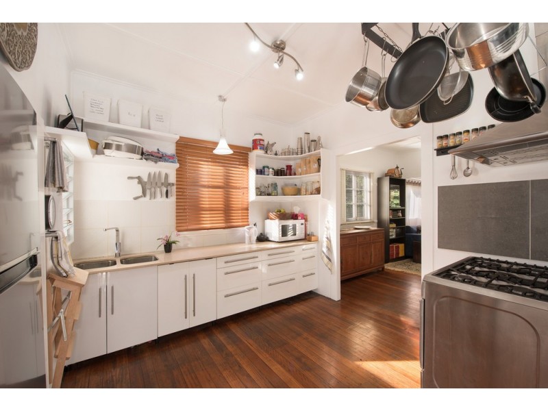 236 Lutwyche Road, Windsor QLD 4030