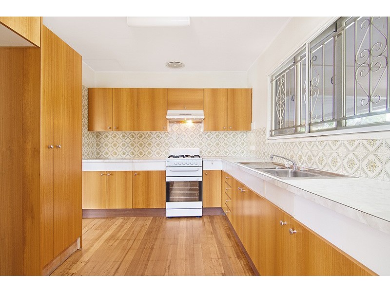 14 Myron Street, Chermside QLD 4032
