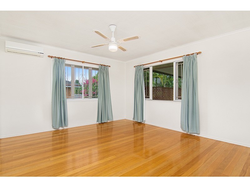 14 Myron Street, Chermside QLD 4032