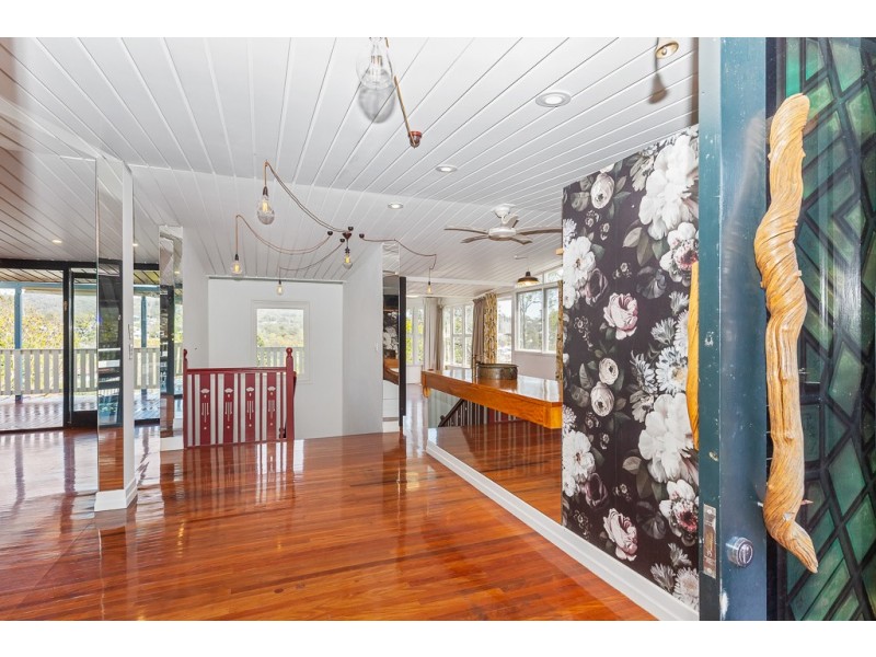 12 Fairseat Street, Bardon QLD 4065