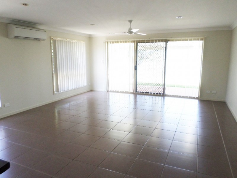 Flinders View QLD 4305