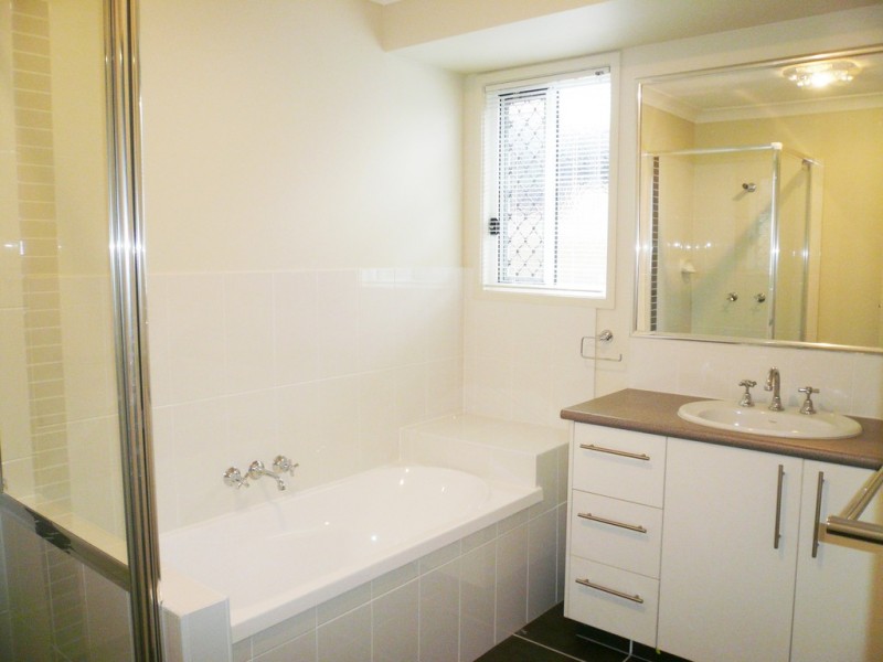 North Lakes QLD 4509