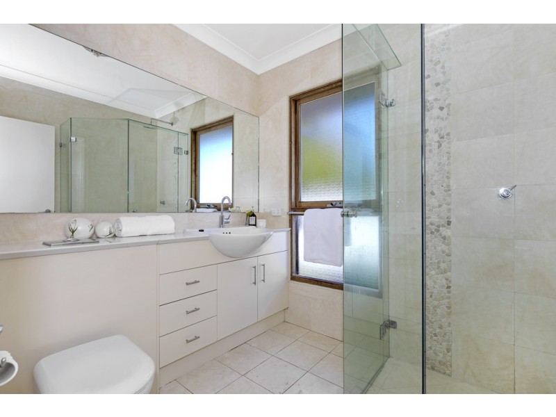 11 Nind Street, Wavell Heights QLD 4012