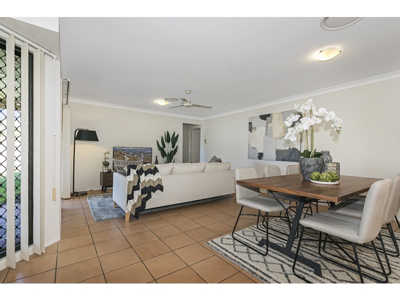 206 Kirralee Crescent, Upper Kedron QLD 4055