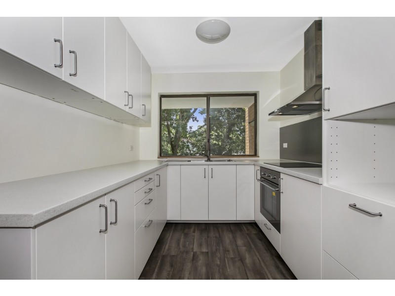 1/30 Sisley Street, St Lucia QLD 4067