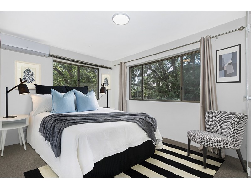 1/30 Sisley Street, St Lucia QLD 4067