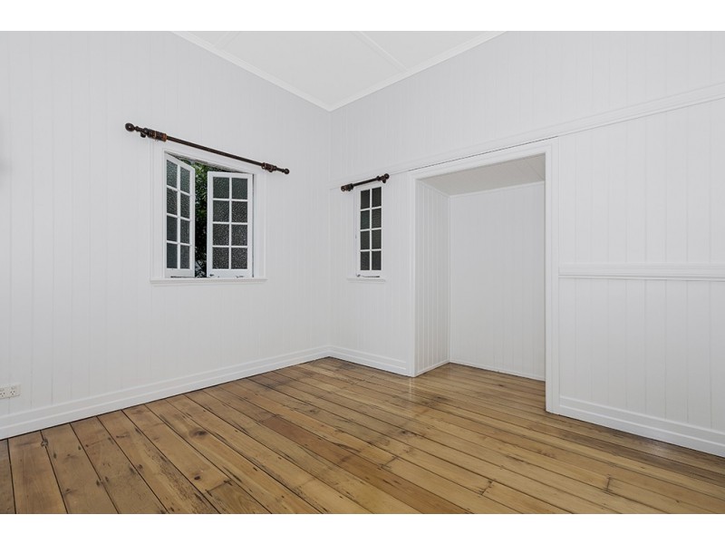 40 Sugarloaf Street, Wavell Heights QLD 4012