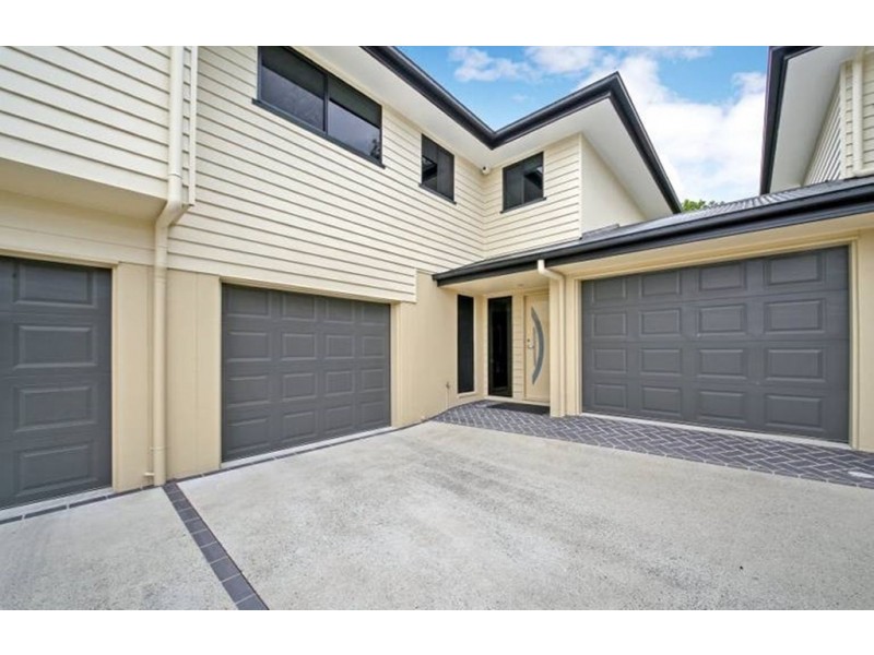 2/9 Curwen Tce, Chermside QLD 4032