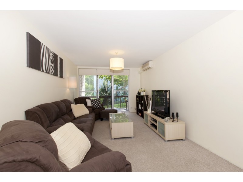 3/53 Clarence Road, Indooroopilly QLD 4068