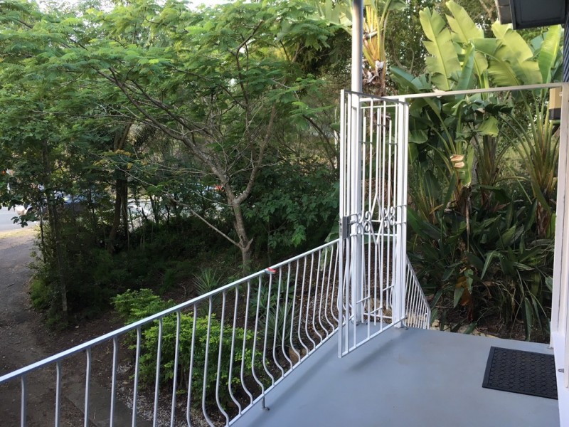 804 Moggill Rd, Chapel Hill QLD 4069