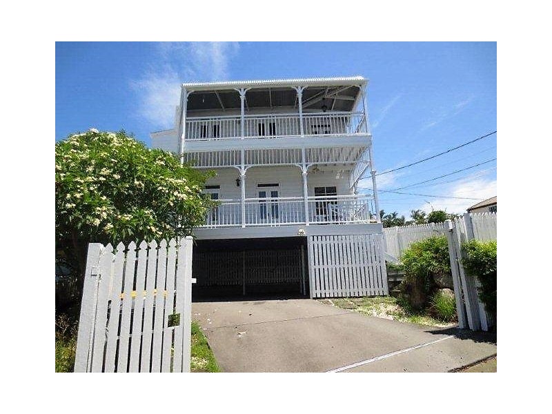 25 York Pde, Spring Hill QLD 4000