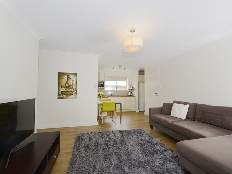 1/172 Norman Avenue, Norman Park QLD 4170